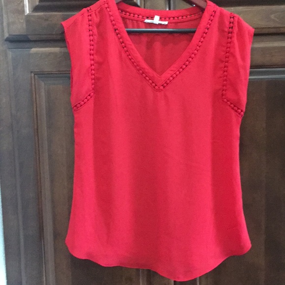 41 Hawthorn Tops - Red top 41 Hawthorn Tops - Red top